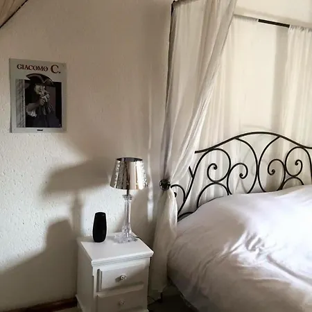 Bed & Breakfast Les Reveries 3*